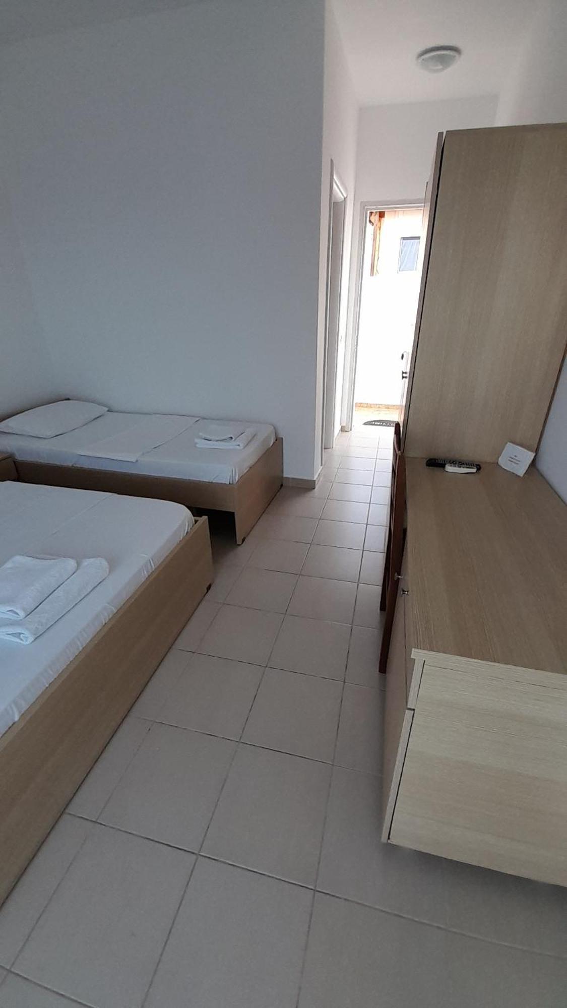 Elite 2 Kosta Hotel Dhërmi Kültér fotó