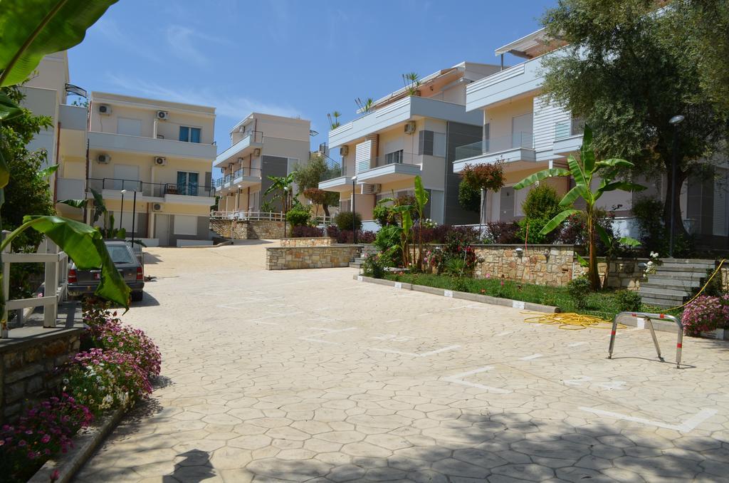 Elite 2 Kosta Hotel Dhërmi Kültér fotó