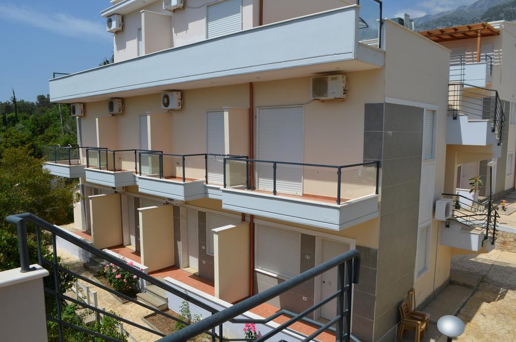 Elite 2 Kosta Hotel Dhërmi Kültér fotó
