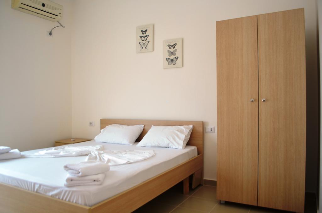 Elite 2 Kosta Hotel Dhërmi Kültér fotó