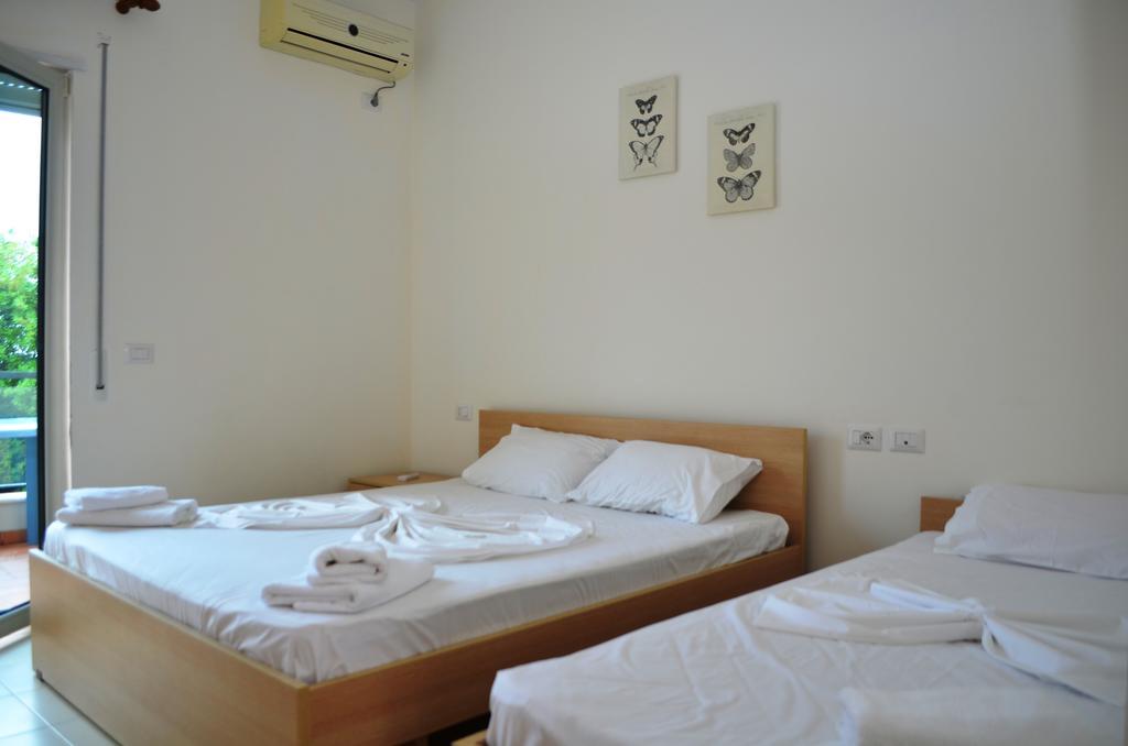 Elite 2 Kosta Hotel Dhërmi Kültér fotó